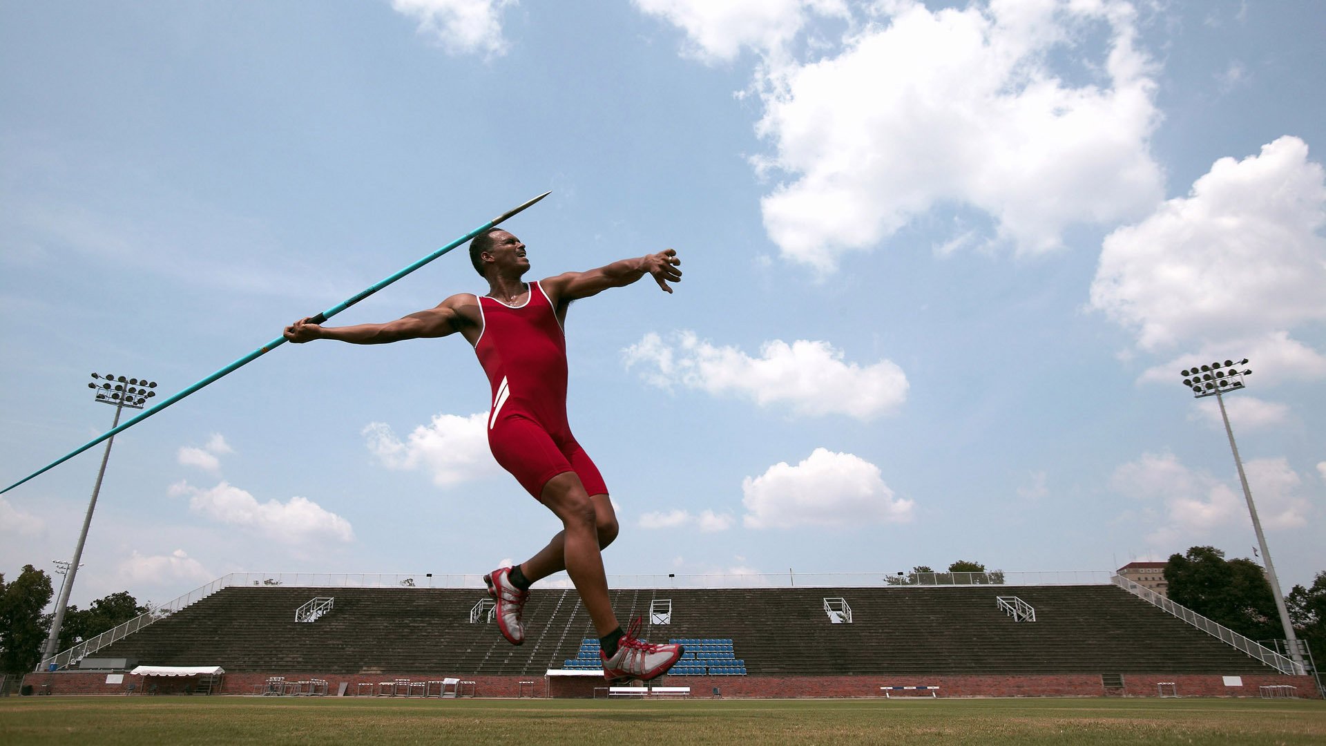 爱游戏线上-球队实力均衡，比赛中场面精彩纷呈，怎么分析球队实力